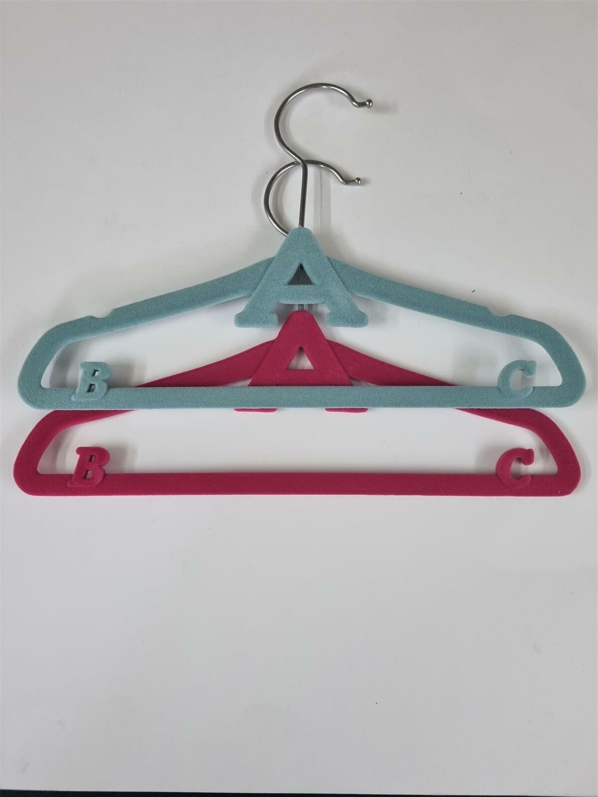 18x Childrens Velvet Hangers Slim & Sturdy Design For Kids Clothes Hanging