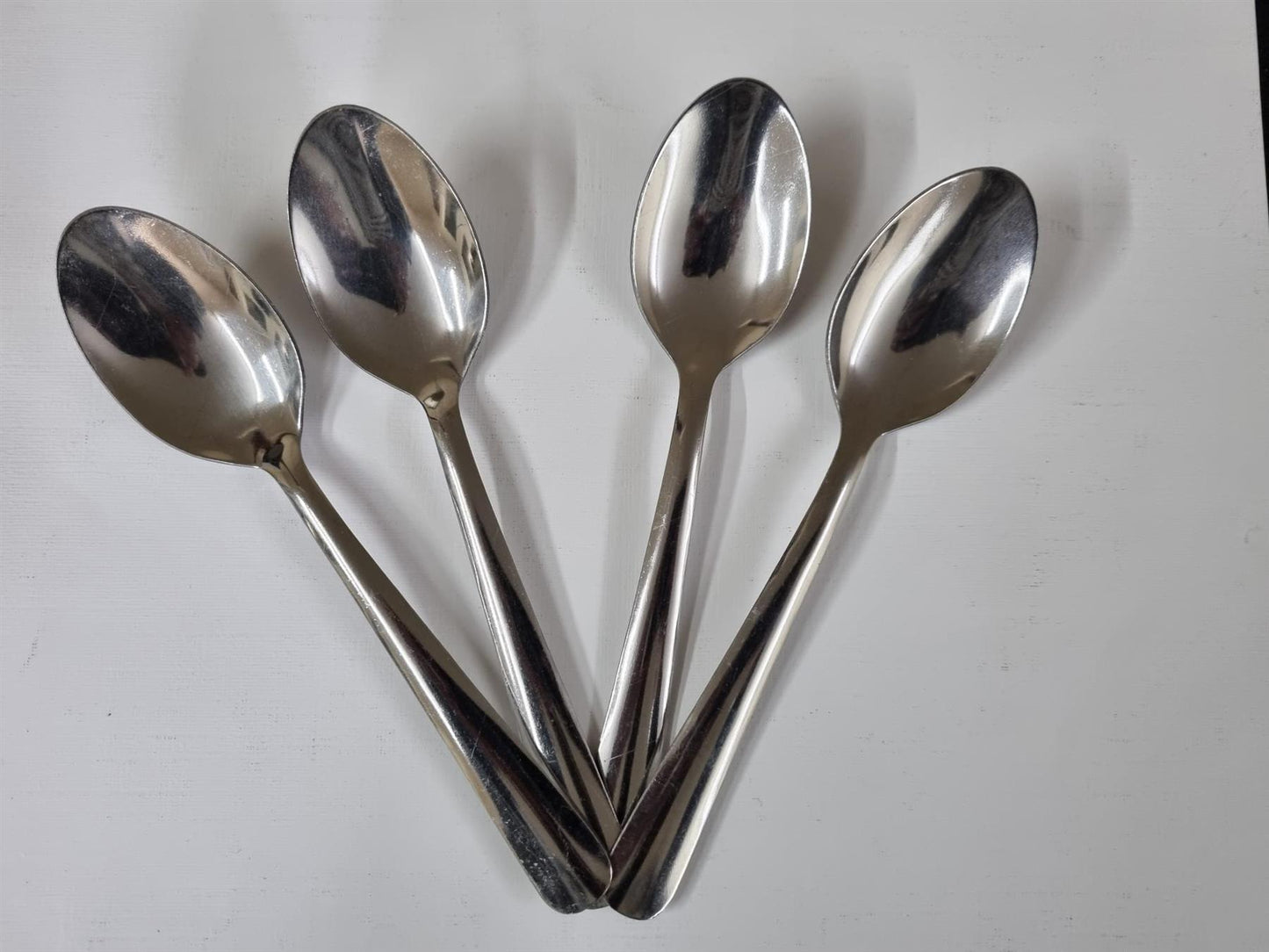 4x Stainless Steel Cutlery Set Knife Fork Spoon Flatware Dishwasher Safe Kitchen